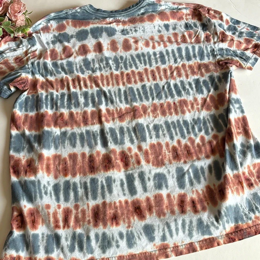 Polo V neck Tie Dye T Shirt 2XL MENS V NECK RED WHITE AND BLUE TUE DYE T